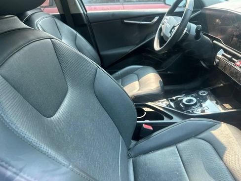 Used 2023 Kia Niro Wave FWD image 6
