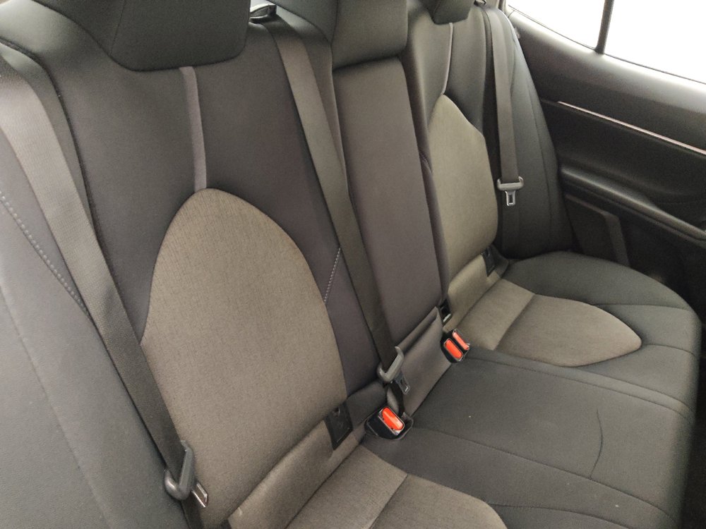 Used 2022 Toyota Camry LE FWD image 19
