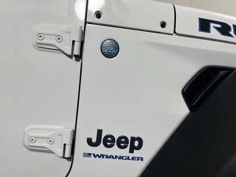 Used 2024 Jeep Wrangler Unlimited Rubicon 4xe AWD/4WD image 11