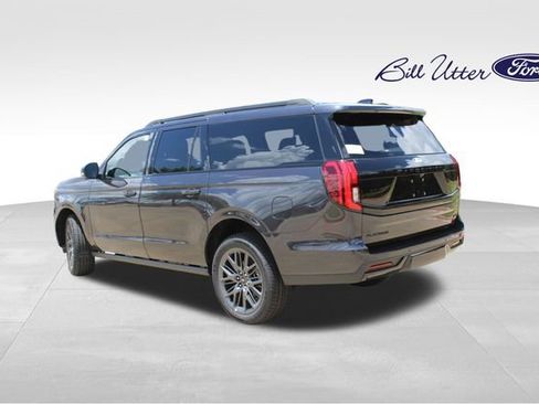 New 2027 Ford Expedition Max Platinum w/ Stealth Appearance Package RWD image 4