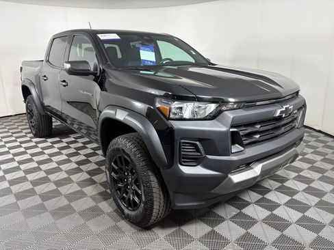 Used 2024 Chevrolet Colorado Trail Boss image 1