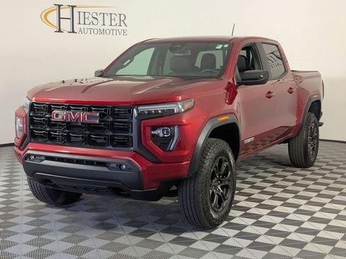 Used 2025 GMC Canyon Elevation w/ Convenience Package AWD/4WD image 4