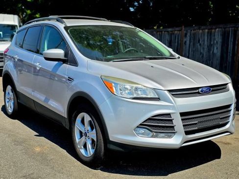 Used 2013 Ford Escape SE AWD/4WD image 1