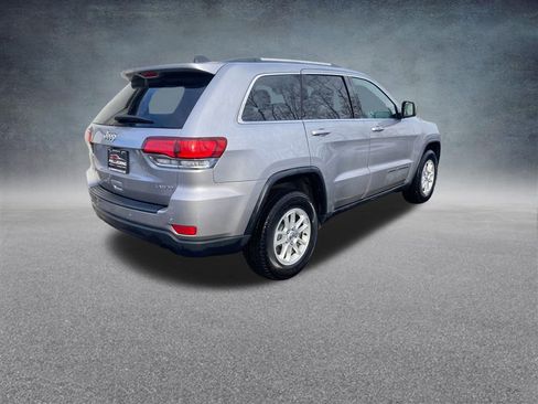 Used 2020 Jeep Grand Cherokee Laredo image 5