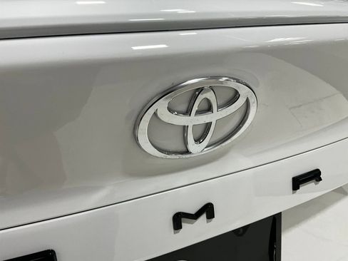 Used 2026 Toyota Camry SE FWD image 28