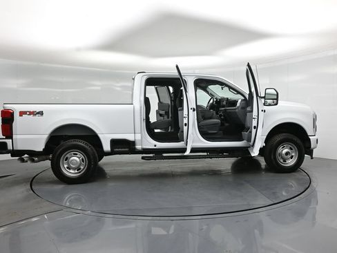 Used 2025 Ford F250 XL w/ STX Appearance Package AWD/4WD image 4