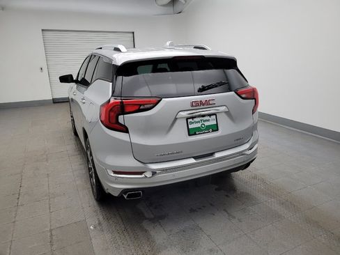 Used 2018 GMC Terrain Denali w/ Advanced Safety Package AWD/4WD image 6