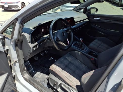 Used 2022 Volkswagen GTI SE FWD image 15