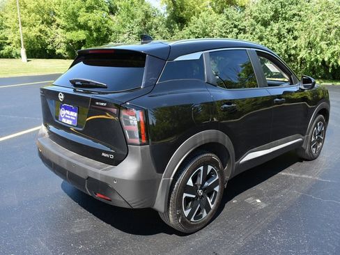Used 2026 Nissan Kicks SV w/ SV Premium Package AWD/4WD image 5