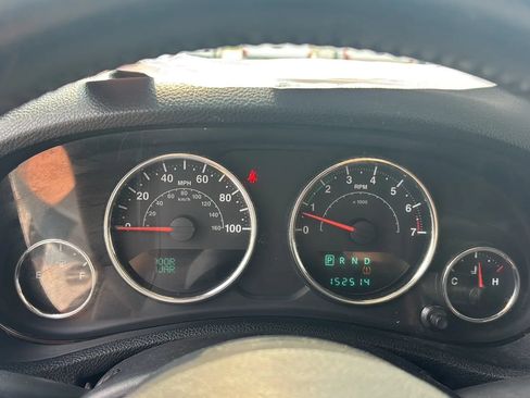 Used 2012 Jeep Wrangler Sport w/ Connectivity Group AWD/4WD image 21