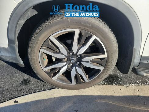Used 2020 Honda Pilot Elite image 4