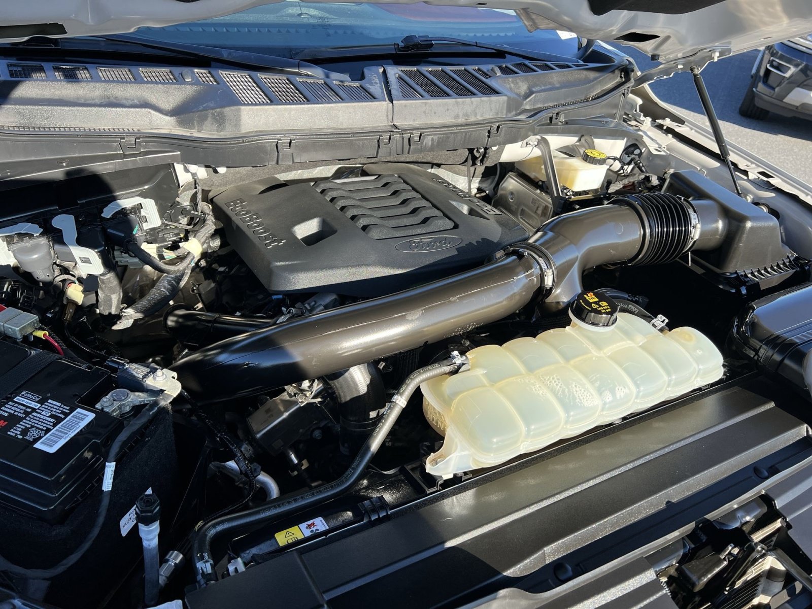 Used 2022 Ford F150 Lariat AWD/4WD image 27