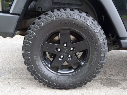 Used 2014 Jeep Wrangler Sport w/ Quick Order Package 24S AWD/4WD image 11