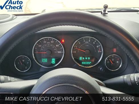 Used 2016 Jeep Wrangler Unlimited Sport w/ Connectivity Group AWD/4WD image 12