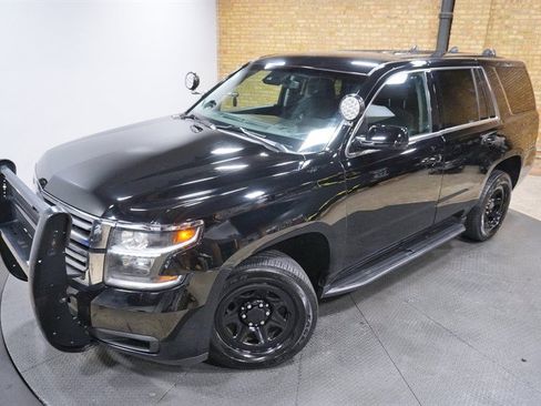 Used 2020 Chevrolet Tahoe 2WD w/ Enhanced Driver Alert Package image 2