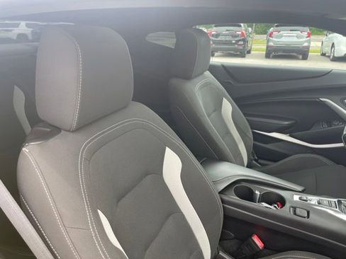 Used 2018 Chevrolet Camaro SS RWD image 29