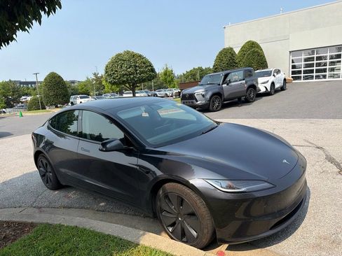 Used 2024 Tesla Model 3 Long Range AWD/4WD image 5