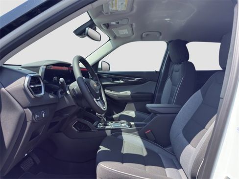 New 2026 Chevrolet TrailBlazer LT w/ Convenience Package image 9