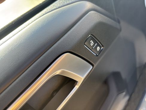 New 2025 Ford Bronco Badlands image 17