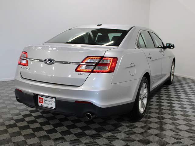 Used 2014 Ford Taurus SEL w/ Equipment Group 201A FWD image 6