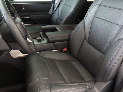 Used 2023 Toyota Sequoia Limited image 12