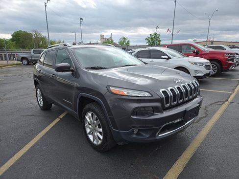 Used 2016 Jeep Cherokee Limited image 1