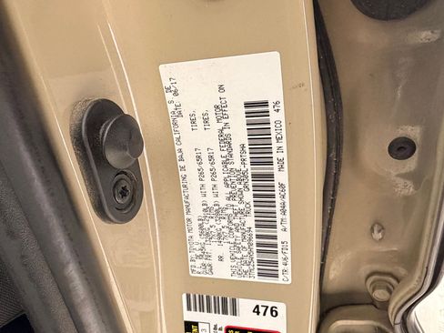 Used 2017 Toyota Tacoma TRD Sport w/ Tow Package (A/T) image 19