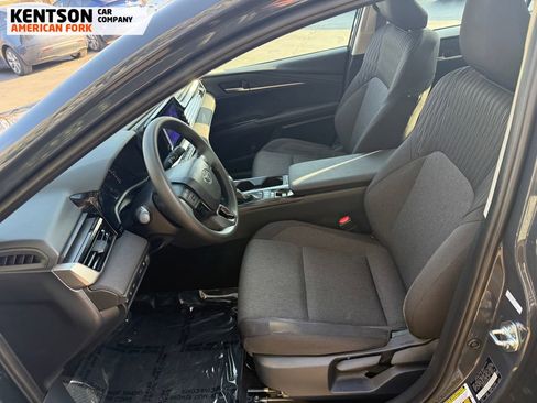 Used 2026 Toyota Camry LE image 28