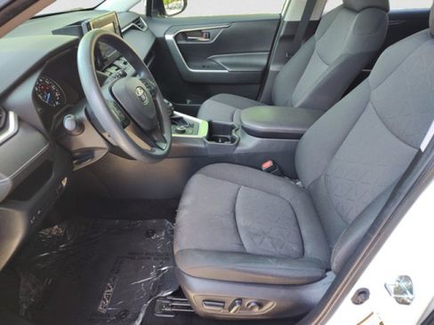 Used 2022 Toyota RAV4 XLE w/ Convenience Package AWD/4WD image 10