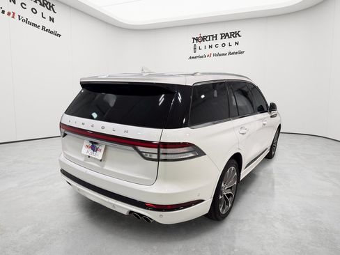 Used 2020 Lincoln Aviator Grand Touring w/ Equipment Group 302A AWD/4WD image 5