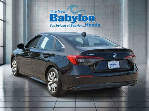 Used 2023 Honda Civic LX image 3