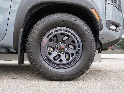 Used 2025 Nissan Frontier PRO-4X w/ Pro Premium Package AWD/4WD image 36