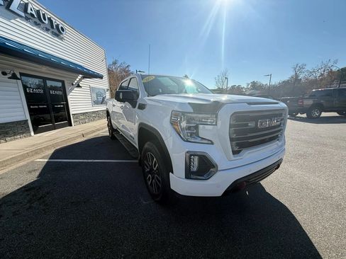 Used 2019 GMC Sierra 1500 AT4 w/ AT4 Premium Package AWD/4WD image 3