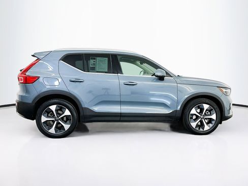 Used 2023 Volvo XC40 B5 Plus w/ Protection Package Premier image 10