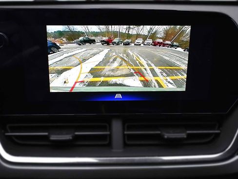 New 2026 Chevrolet Trax ACTIV w/ Sunroof Package image 18