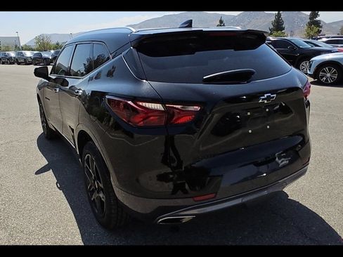 Used 2022 Chevrolet Blazer Premier w/ Enhanced Convenience Package FWD image 5