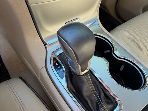 Used 2017 Jeep Grand Cherokee Overland RWD image 45