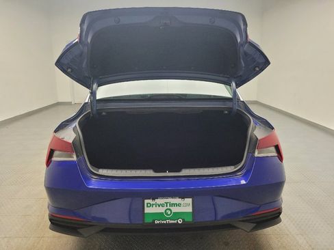 Used 2023 Hyundai Elantra SE image 29