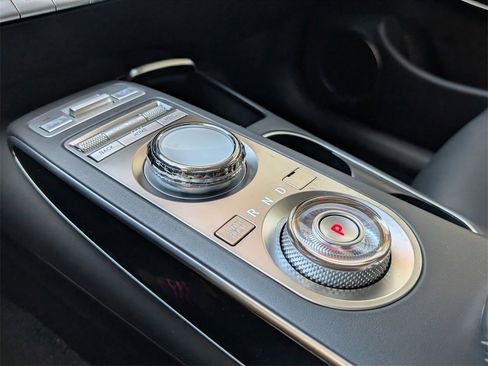 Used 2025 Genesis GV70 2.5T image 30