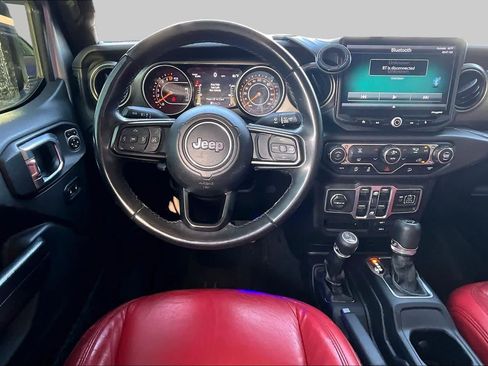 Used 2018 Jeep Wrangler Unlimited Sport S AWD/4WD image 5