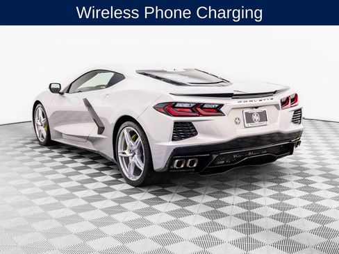 Used 2024 Chevrolet Corvette Stingray Premium Cpe w/ 3LT RWD image 4