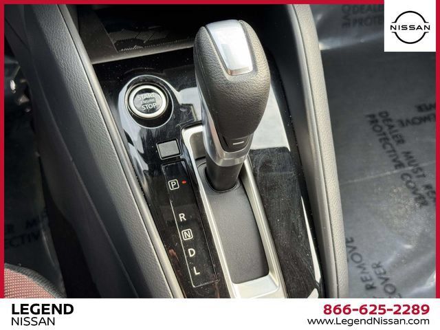 Used 2025 Nissan Versa SR w/ Trunk Package FWD image 27