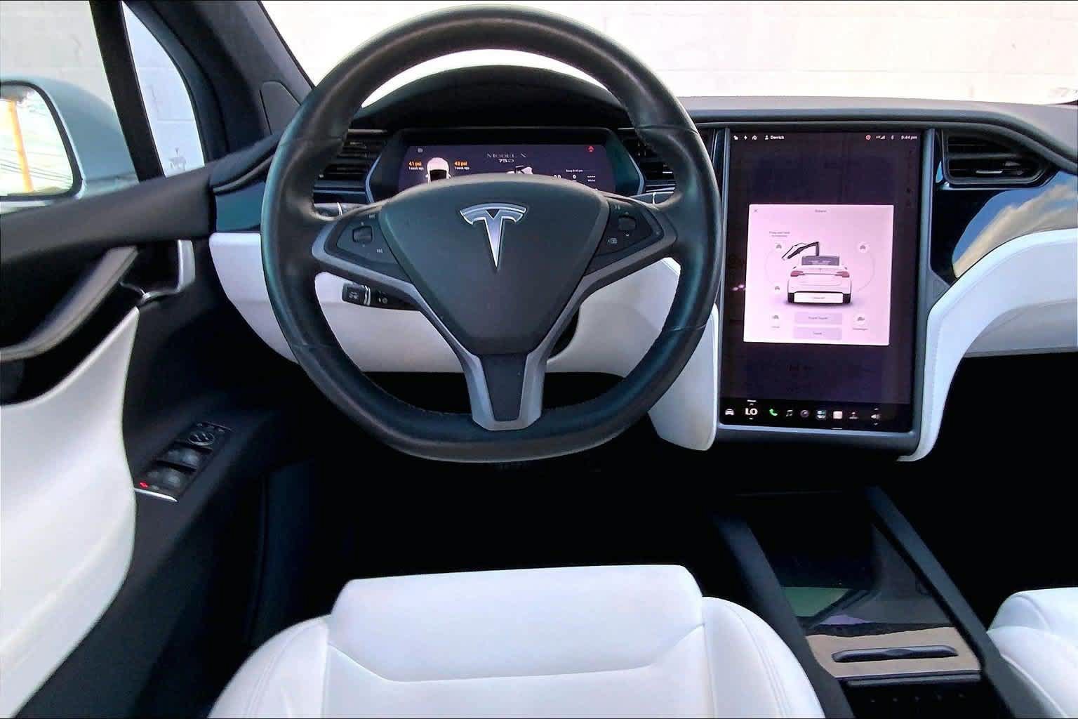 Used 2018 Tesla Model X 75D AWD/4WD image 13
