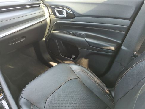 Used 2023 Jeep Compass Limited image 26