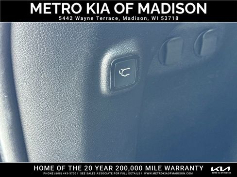 Used 2021 Jeep Cherokee Latitude Lux w/ Comfort/Convenience Group AWD/4WD image 36