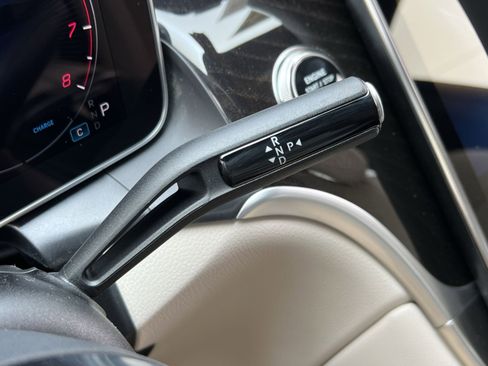 Certified 2025 Mercedes-Benz GLC 300 4MATIC image 20