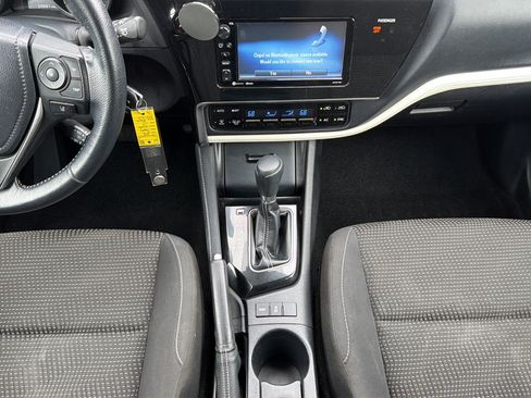 Used 2018 Toyota Corolla iM w/ Carpet Mat Package (TMS) FWD image 11