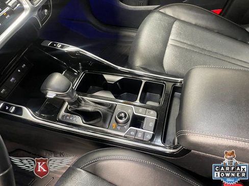 Used 2022 Kia Sorento SX image 18