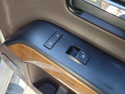 Used 2014 Chevrolet Silverado 1500 LTZ RWD image 11