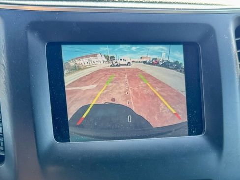 Used 2020 Jeep Cherokee Latitude w/ Cold Weather Group image 12